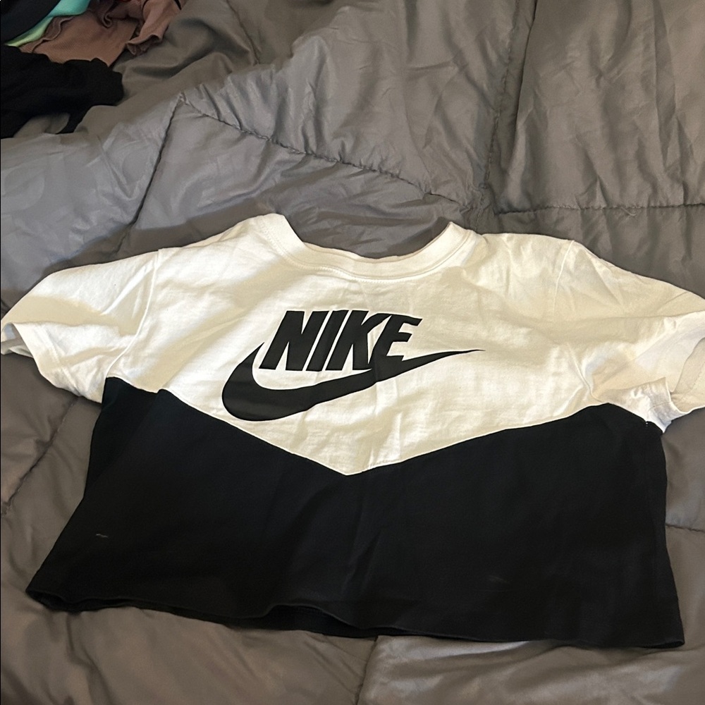 Nike Kids Two-Tone Black and White Tee